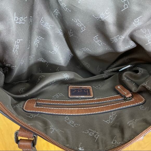 BOC Purse. In excellent condition, minor ding on one corner. - Picture 8 of 12